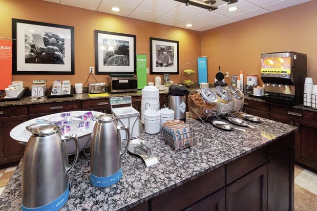 Images Hampton Inn & Suites Austin-Airport