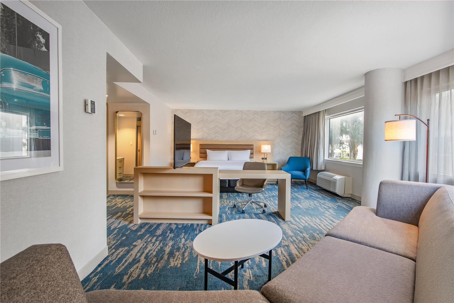 Guest room