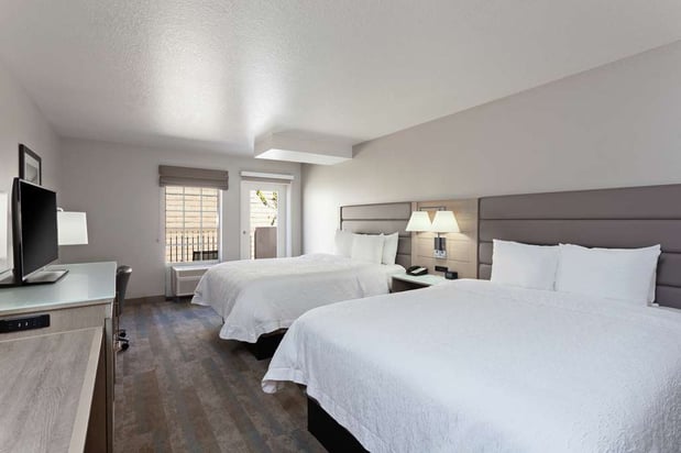 Images Hampton Inn and Suites Hermosa Beach
