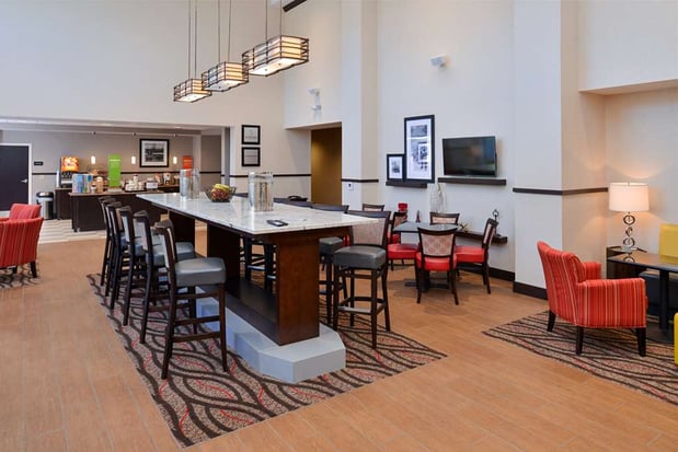 Images Hampton Inn & Suites California University-Pittsburgh