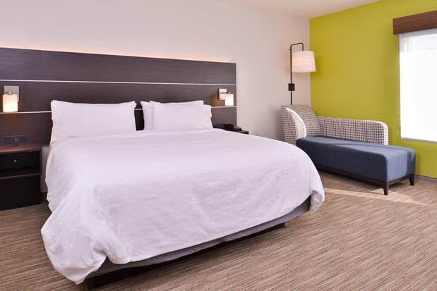 Images Holiday Inn Express & Suites Mall of America - Msp Airport by IHG