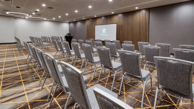 Images Holiday Inn Nashville Airport by IHG