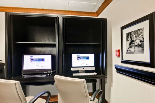 Images Hampton Inn Memphis-Poplar