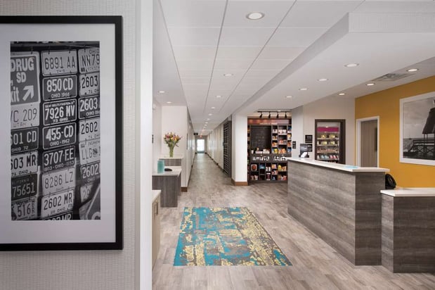 Images Hampton Inn Miami Airport East