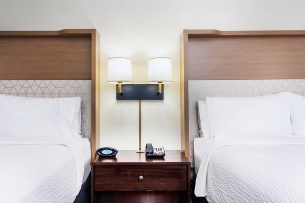 Images Holiday Inn & Suites Tulsa South by IHG