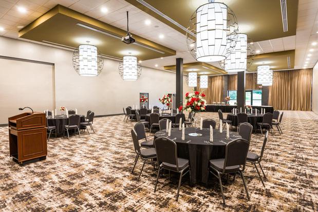 Images Holiday Inn Roanoke Airport-Conference Ctr by IHG