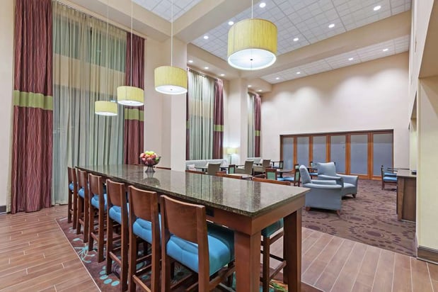 Images Hampton Inn & Suites Shreveport/Bossier City at Airline Drive