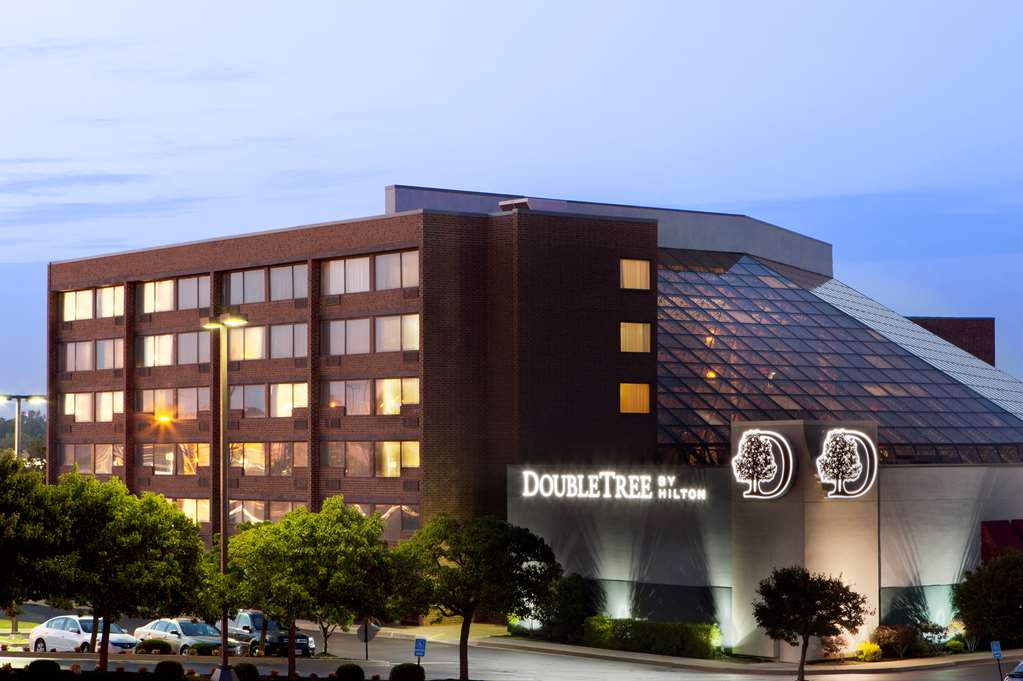 Exterior DoubleTree by Hilton Hotel Rochester Rochester (585)475-1510