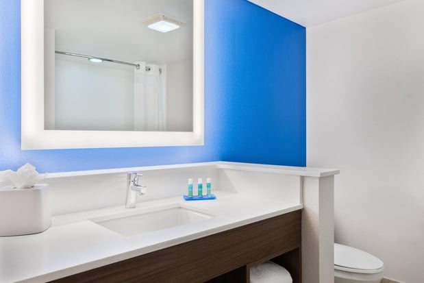 Images Holiday Inn Express & Suites Nearest Universal Orlando by IHG