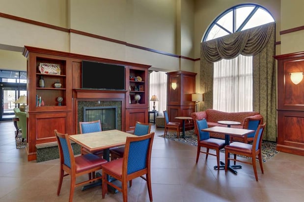 Images Hampton Inn & Suites Indianapolis-Airport