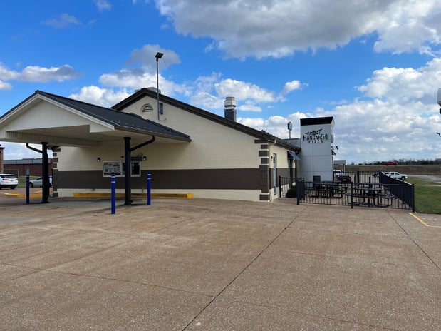 Images Hangar 54 Pizza