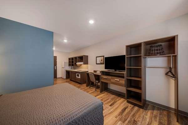 Images WoodSpring Suites Wesley Chapel-Tampa