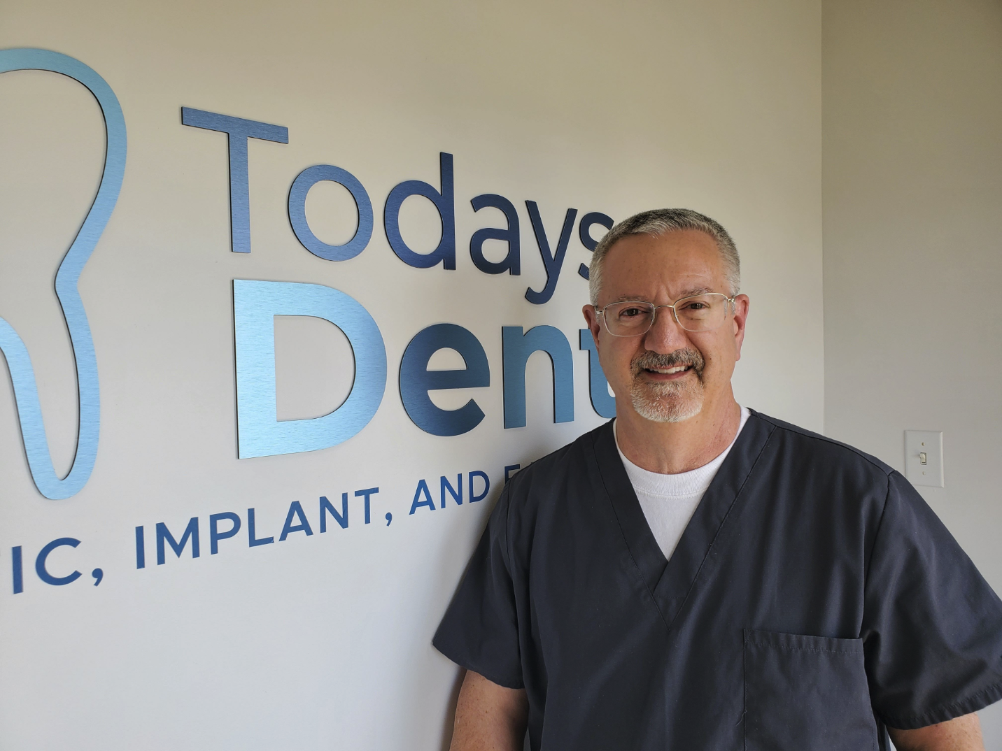 Dr. Gerald Lande of Lande Cosmetic, Implant, and Family Dentistry | Carmel, IN