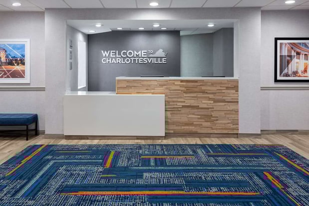 Images Hampton Inn & Suites Charlottesville-At The University