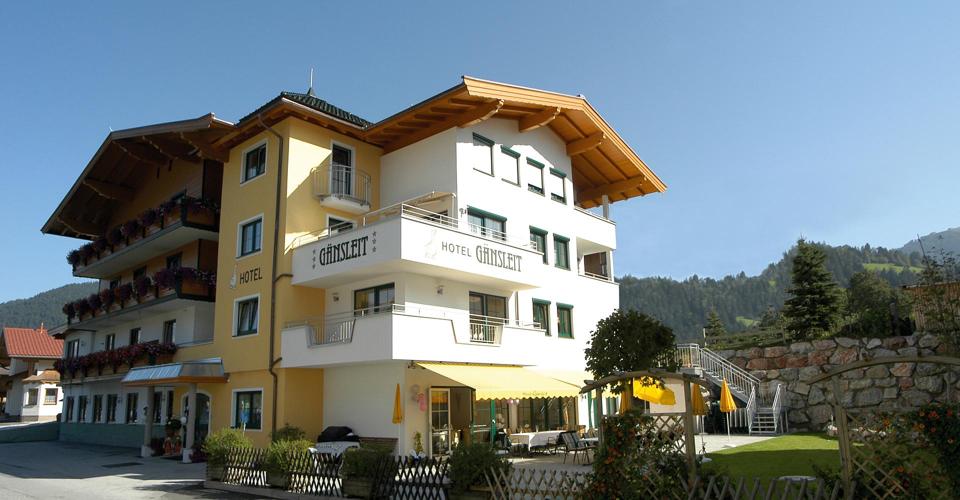 Hotel Gänsleit KG, Gänsleit 23 in Söll