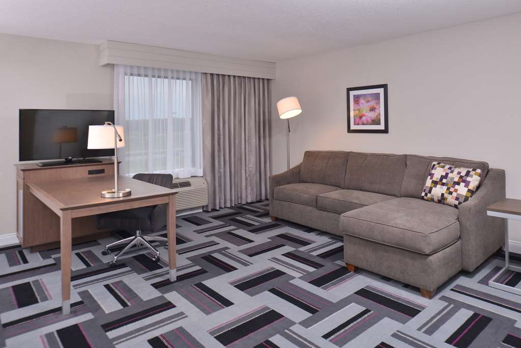Guest room