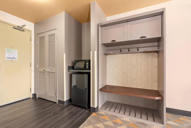 Images Holiday Inn Yakima by IHG