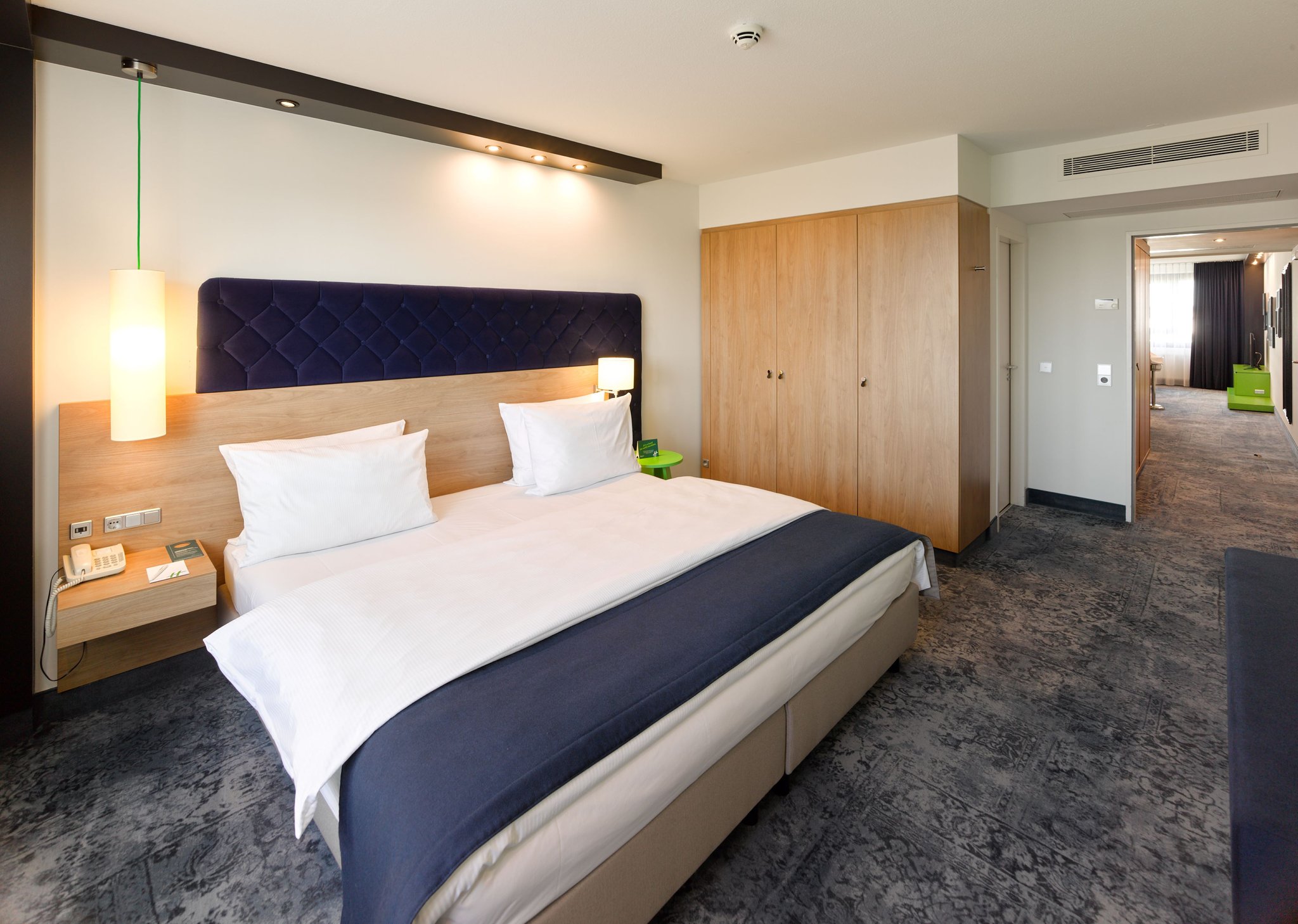 Holiday Inn Stuttgart by IHG, Mittlerer Pfad 25-27 in Stuttgart