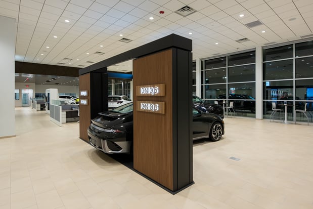 Images Lia Hyundai of Hartford