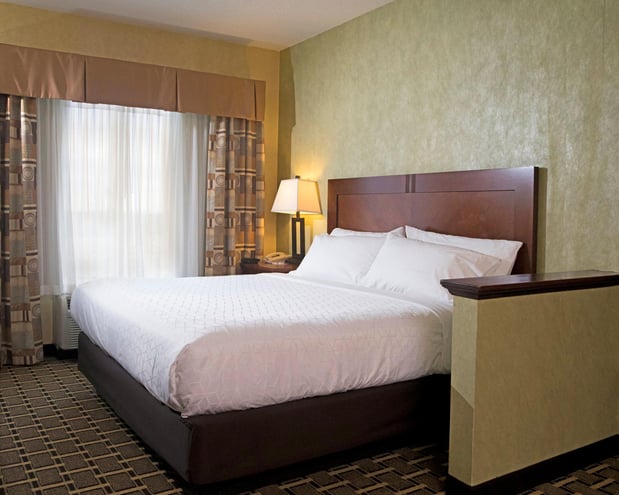 Images Holiday Inn Express & Suites Youngstown N (Warren/Niles) by IHG
