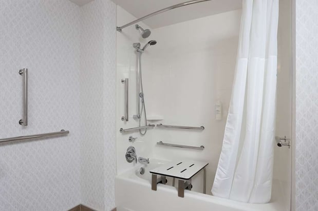 Images Hampton Inn & Suites Manistee Waterfront