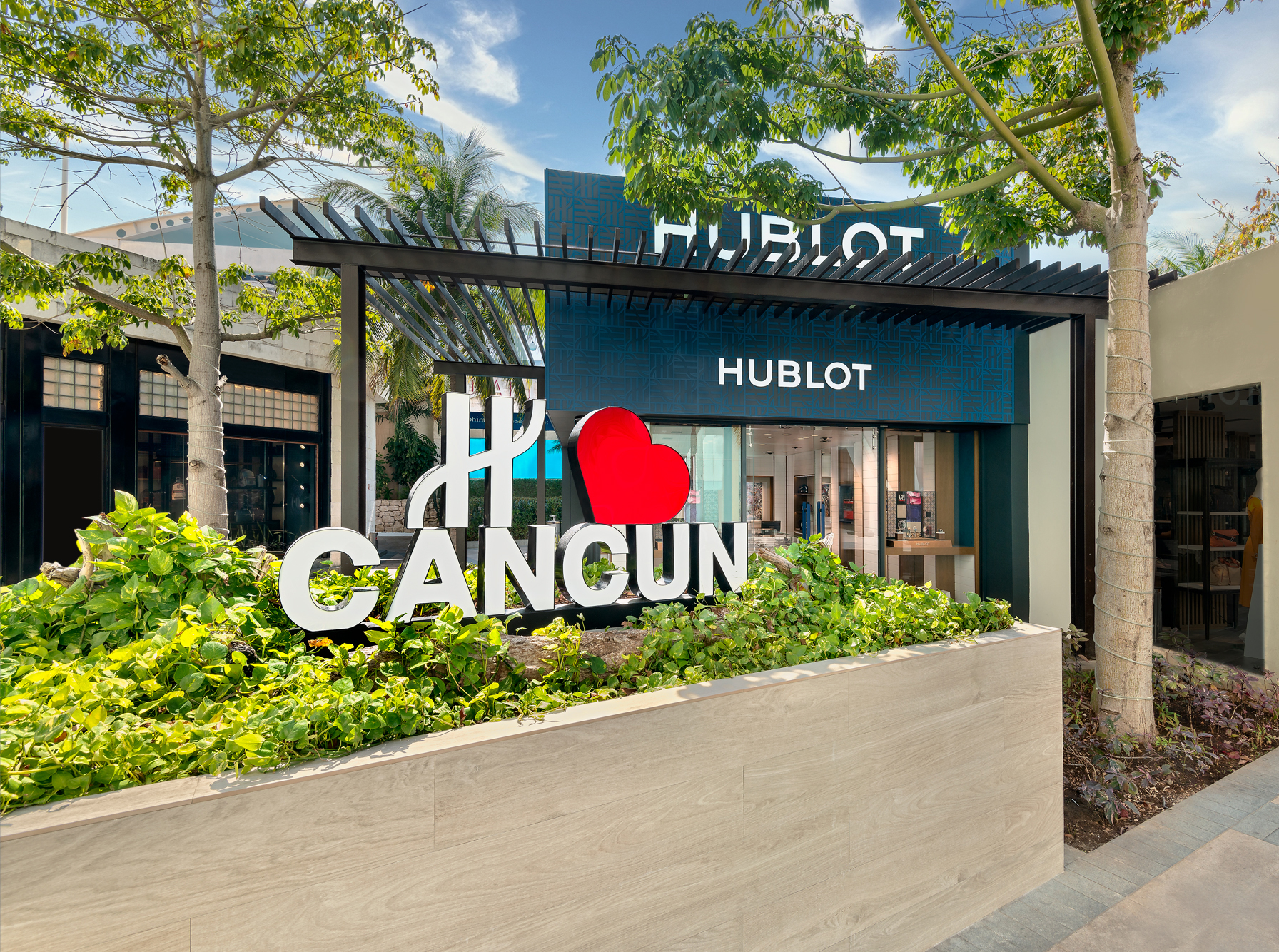 Images Hublot Cancun La Isla Boutique