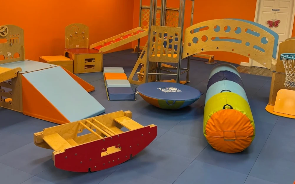 Come inside and discover a place created especially for young children and the people who care for them. Our children classes in Rochester Hills make it easy to add purposeful play, learning, and quality family time to your week.