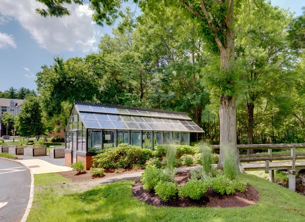 Images Highland Glen Apartments