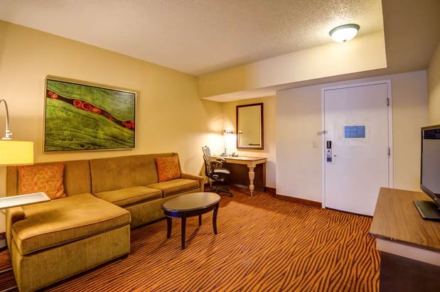Images Hilton Garden Inn Tampa Ybor Historic District