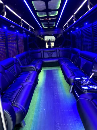 Images V.E.I. Limousine
