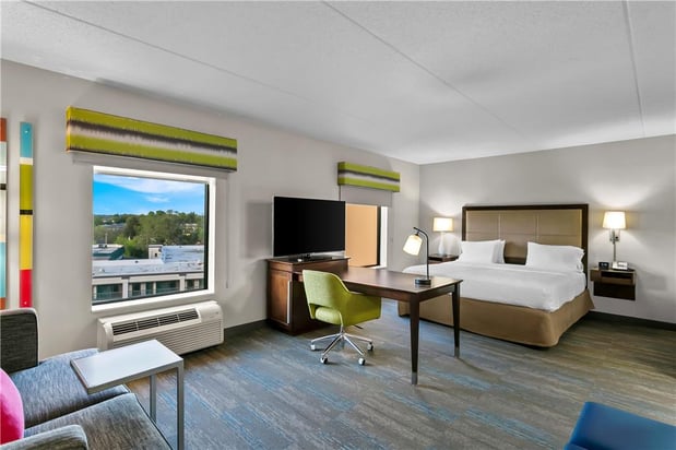 Images Hampton Inn & Suites Baltimore/Woodlawn