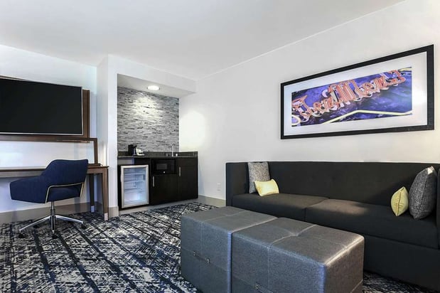 Images Hampton Inn & Suites Austin Downtown