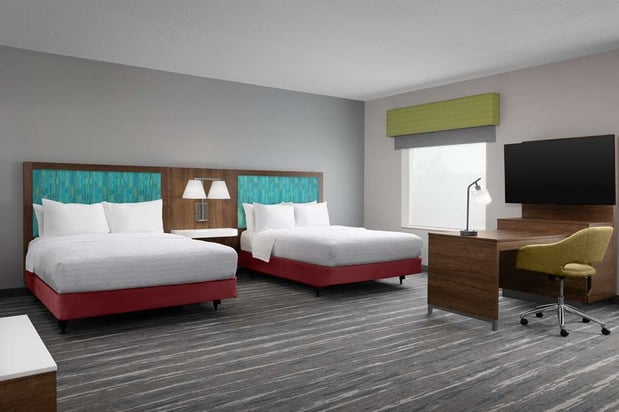 Images Hampton Inn & Suites Durham/North I-85