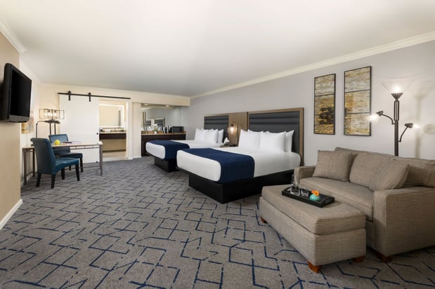 Images Scottsdale Plaza Resort