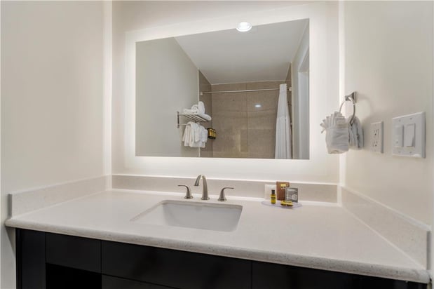 Images Best Western Plus LA Mid-Town Hotel