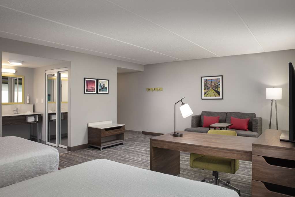 Guest room