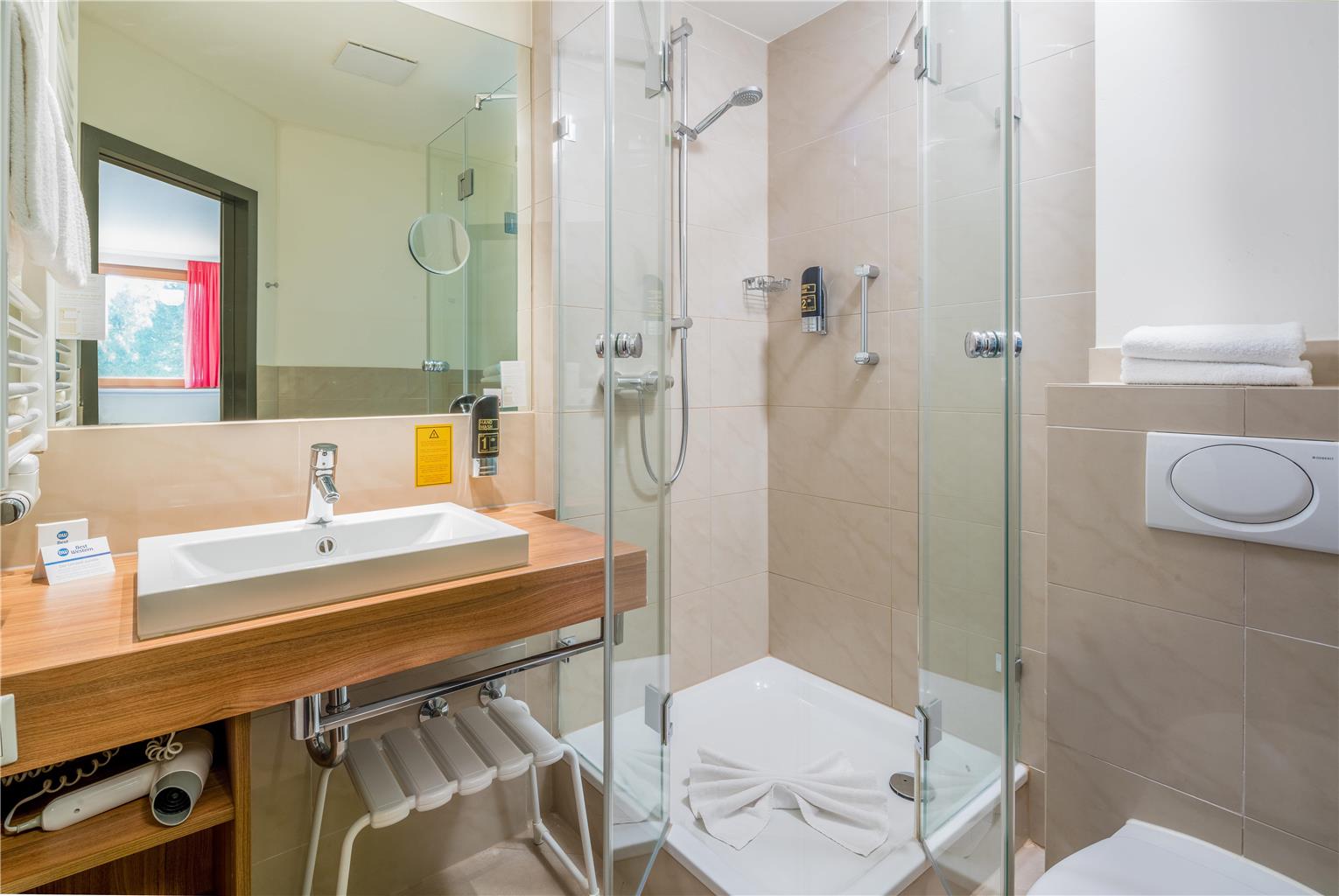 Best Western Hotel Brunnenhof, Hauptstrasse 231 in Weibersbrunn