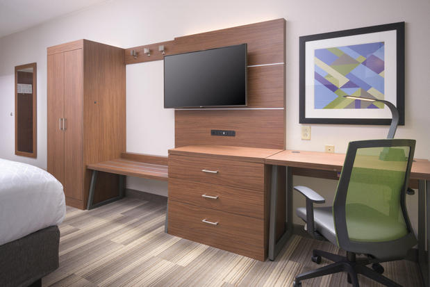 Images Holiday Inn Express & Suites Chattanooga Downtown, an IHG Hotel