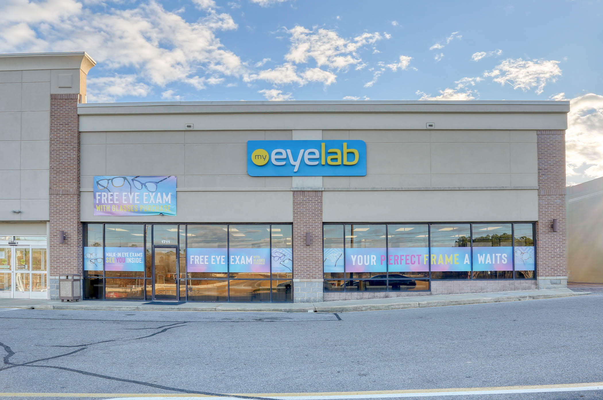 Storefront at My Eyelab optical store in Hoover, AL 35216