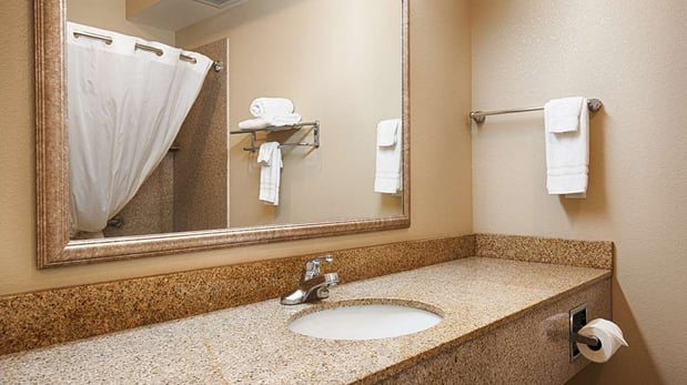 Images Best Western Henrietta Inn & Suites