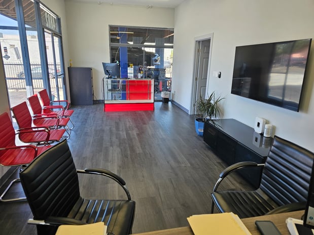 Images Kaspa Auto Repair & Glass