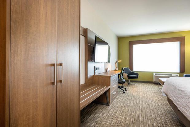 Images Holiday Inn Express & Suites San Jose – Silicon Valley by IHG
