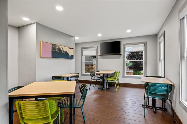 Images Spark by Hilton Wytheville Holston Rd I 81