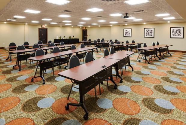 Images Staybridge Suites Tyler University Area by IHG