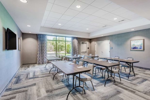 Images Hampton Inn & Suites Kittery-Portsmouth