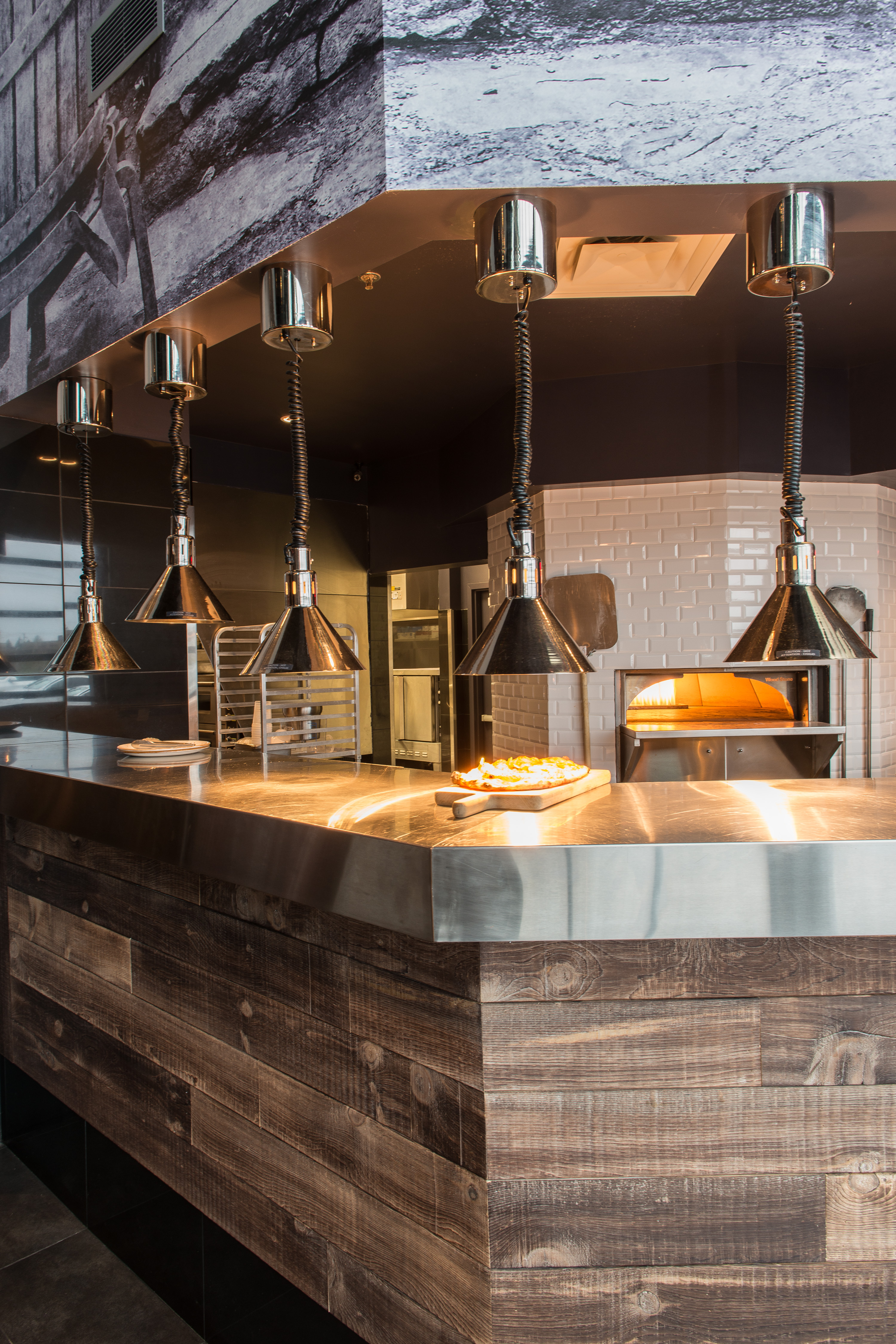 Images Industria Pizzeria + Bar