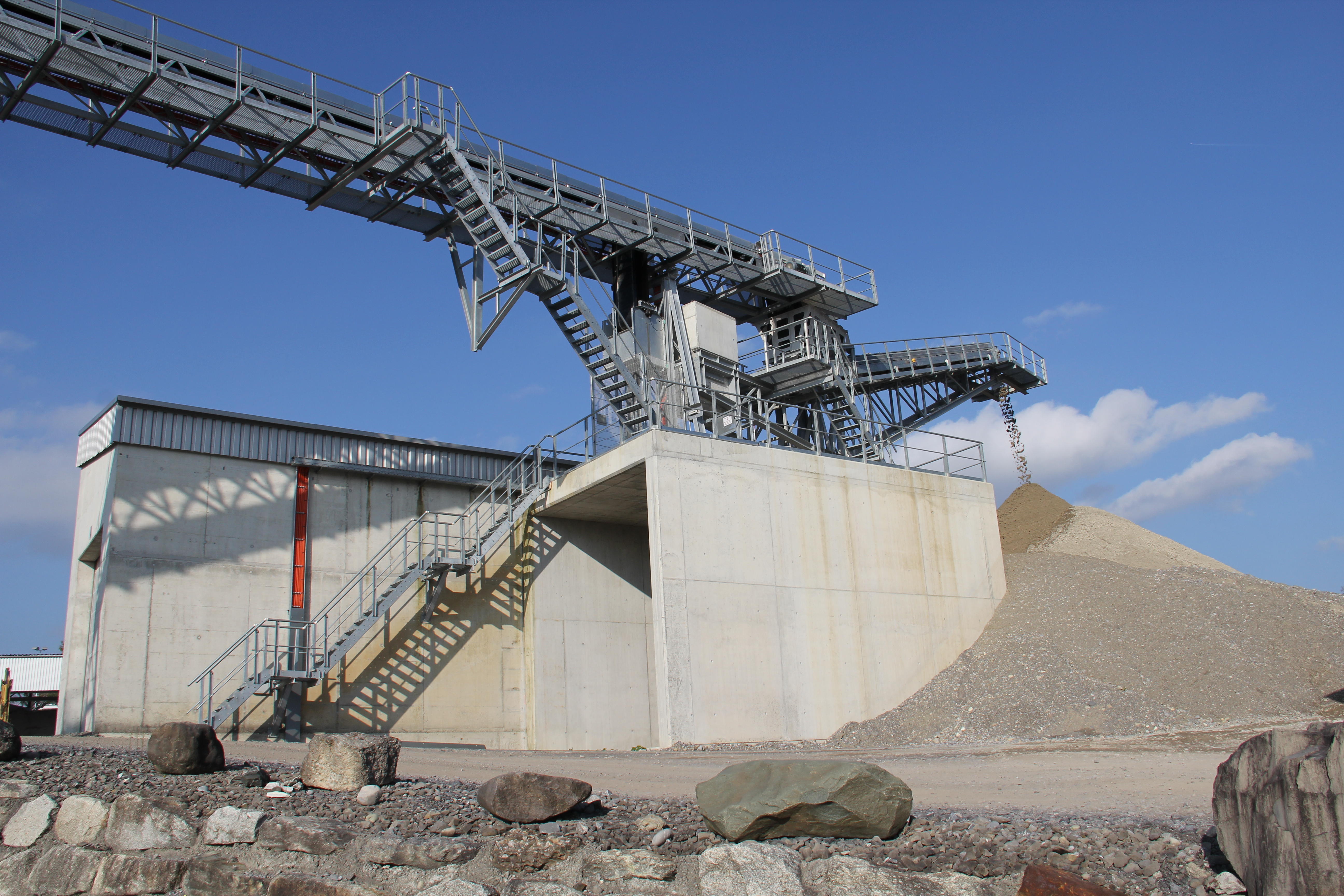 ASE Technik AG, Huwilstrasse 15 in Hochdorf