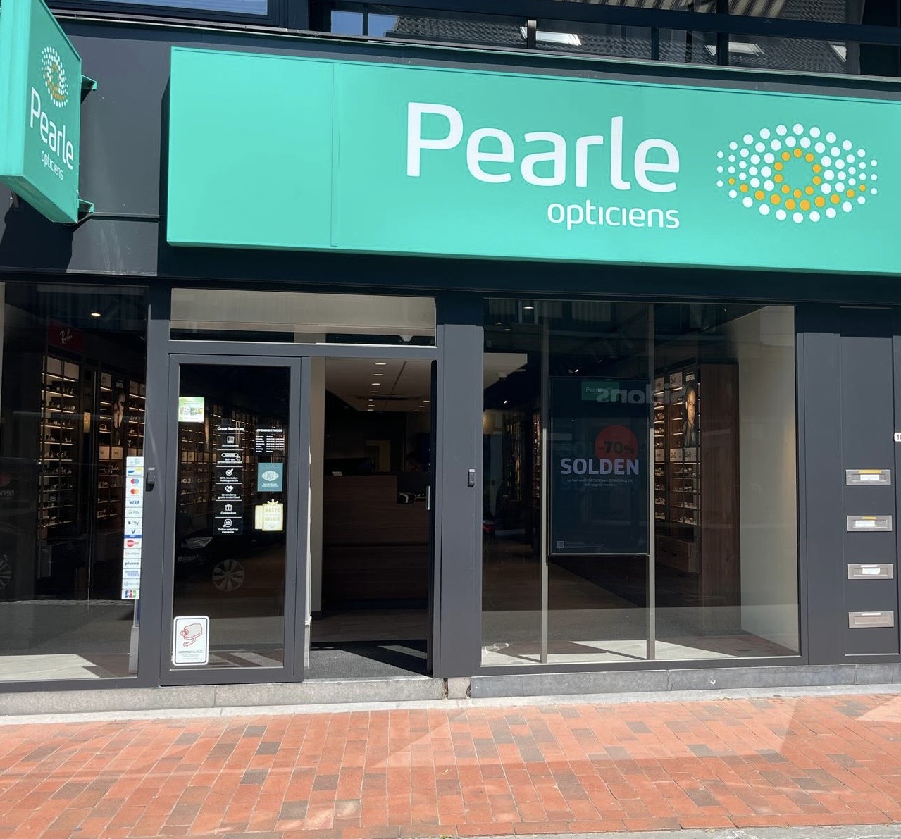 Images Pearle Opticiens Poperinge