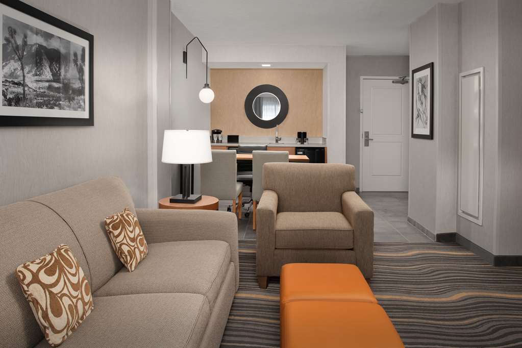 Guest room