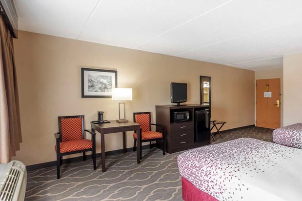 Images Best Western Inn at Blakeslee-Pocono
